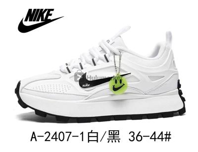 Nike Women's sneaker