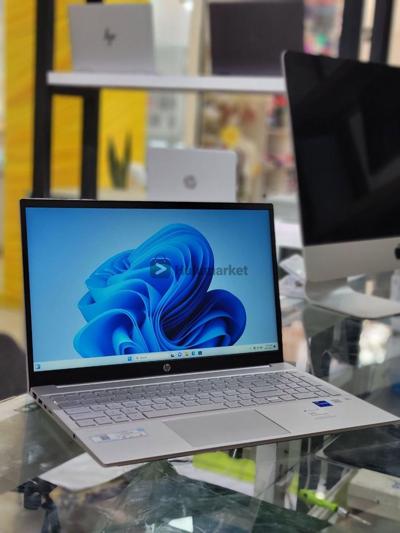 Brand Hp Pavilion 15
× Screen size15.6 Inches
× Hard disk size 512 SSD
×