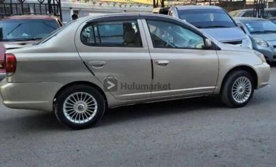 2004 Toyota platz
