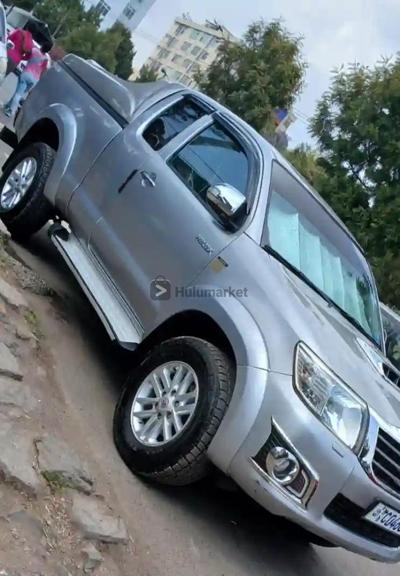 2015 Toyota HILUX