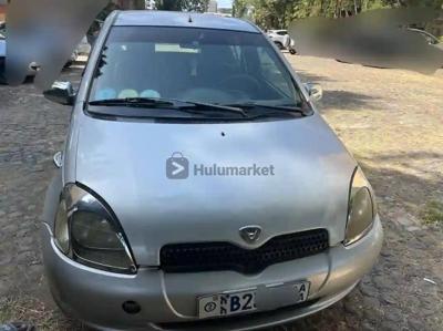 2001 Toyota vitz