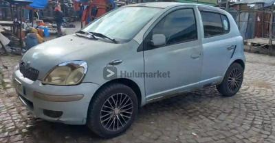 2004 Toyota vitz