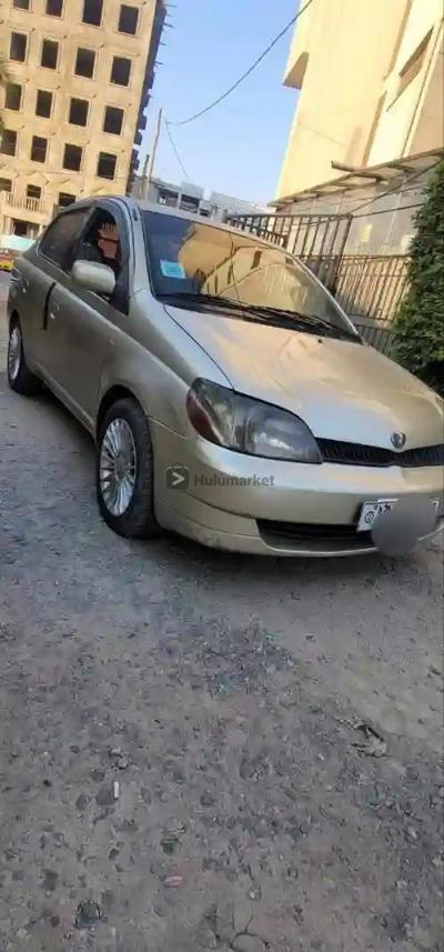 2001 Toyota platz
