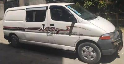 2004 Toyota Haice Dolphin Halfvan