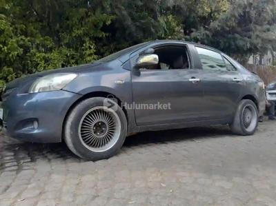 2007 Toyota Yaris sedan 500 ባንክ ይመቻቻል
