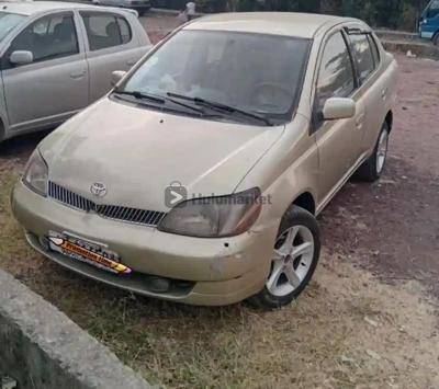 2001 Toyota Platz
