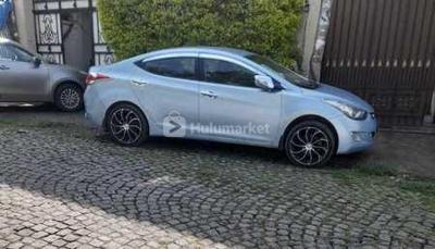 2012 Car Rent Hayundai Elentra የሚከራይ