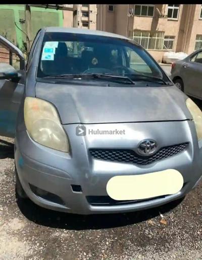 2010 Toyota yaris compact