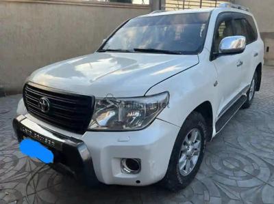 2008 Toyota Make:Toyota 
Model:Landcruiser v8
Year:2008
F