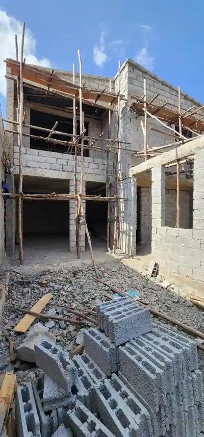 Legatafo - , 4 Bedrooms, 3 Bathrooms, 140 Square Meters, for Sale