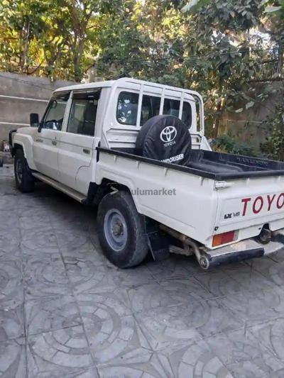 2018 Toyota land cruiser 2018