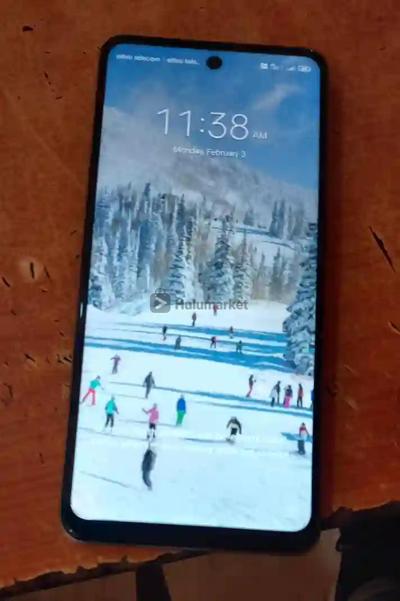 Nubia music,128gb/8gb ram, adies new