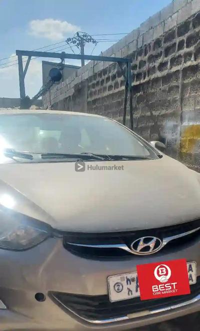 2012 Hyundai Elantra