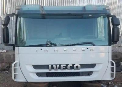 2015 IVECO TRAKKER ጋቢና