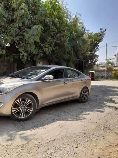 2013 Hyundai bank 1,000,000 yemimechach Elantra