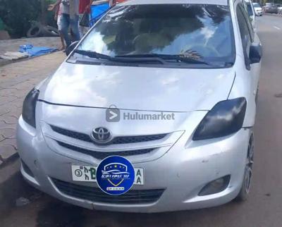 2009 Yaris Sedan በ 4 ፒስተን Toyota