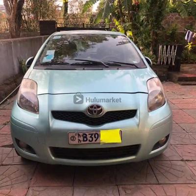 2010 Toyota Toyota Yaris Compact 2010 ነፁ ነው