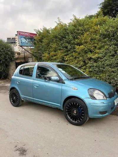 2002 Toyota vitz