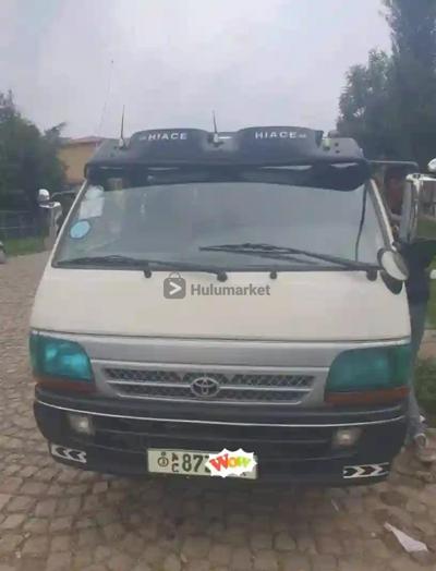 2004 Toyota 5L minibus