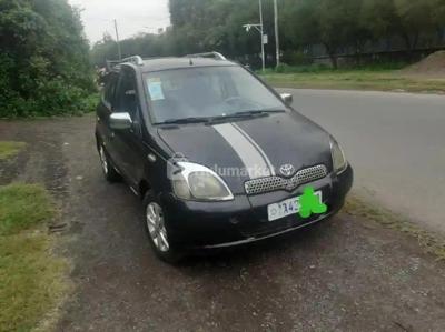 2000 Toyota Vitz Yaris