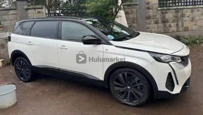 2022 Peugeot Peugeot 5008 Km 34,000 Model 2022