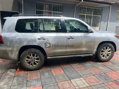 2013 Toyota Landcruiser V8 VX