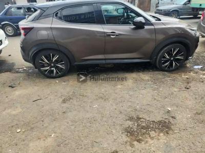 2021 Nissan 2021