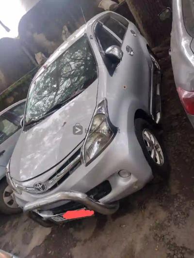2013 Toyota avanza