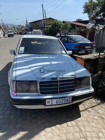 1989 Mercedes E_ 230