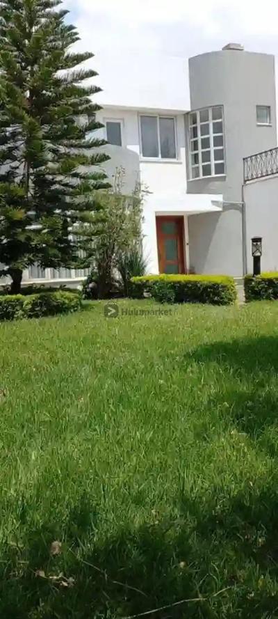 Legetafo - , 4 Bedrooms, 3 Bathrooms, 1000 Square Meters, for Sale