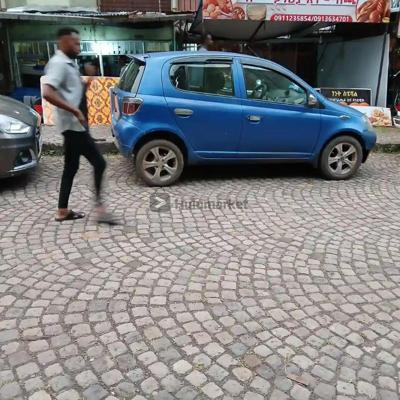 2000 Toyota vitz yaris