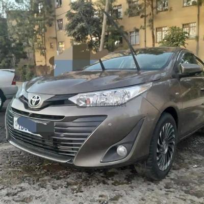 2020 Toyota ባንክ ያለበት Yaris Sedan BANK LOAN 2020 YARIS SEDAN