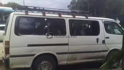 2004 Toyota Toyota minibus 5l manewal model 2004