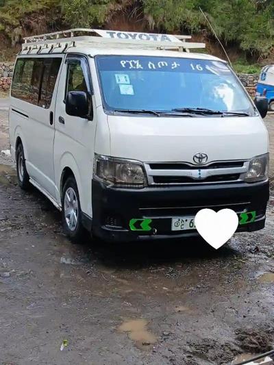 2012 Toyota አባዱላ Abadula D4D 2kd Hiace Minibus 1 Door