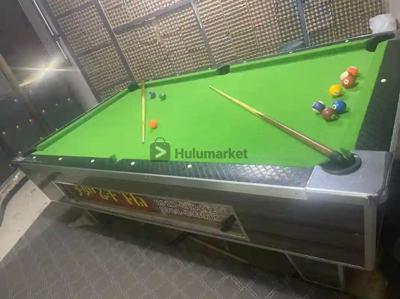 Europe standard pool table