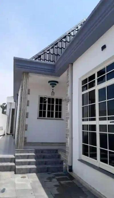 Yeka 02 - , 3 Bedrooms, 3 Bathrooms, 180 Square Meters, for Sale