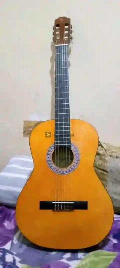 RICHARTER NIYLON GUITAR