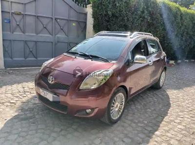 2010 Toyota Toyota Yaris Compact 2010 B70 በጣም ነፁ ነው