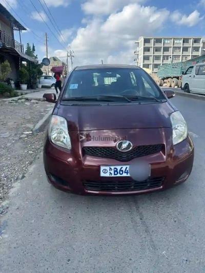 2010 Toyota Yaris Compact