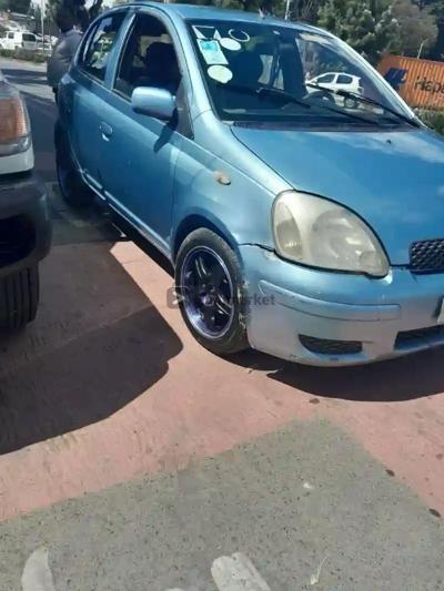 2002 Toyota vitz