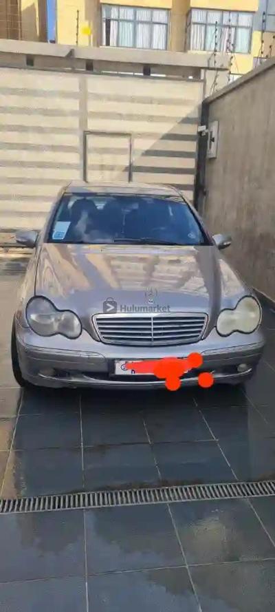 2002 Mercedes C180