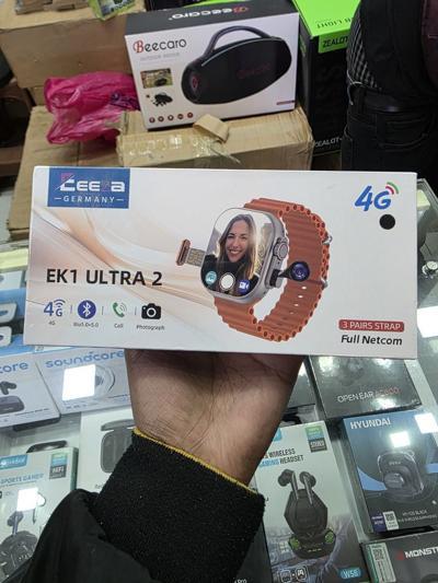 EEEZA EK1 ULTRA 2 Smartwatch - Your All-in-One Connectivity Hub!