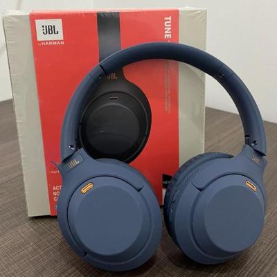 JBL Tune 1000 wireless headphones.