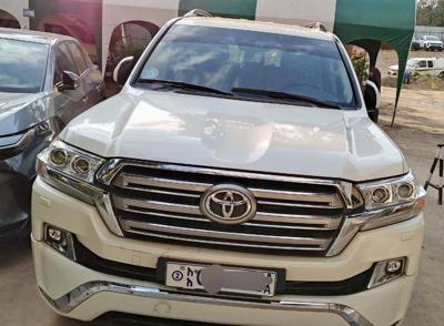 Land cruiser VX 2017