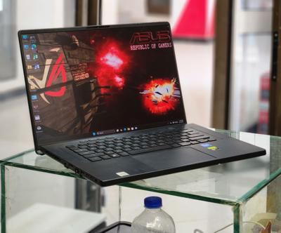 Asus zephures