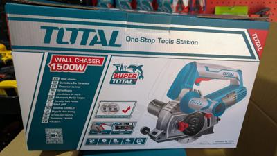 Total Wall Chaser