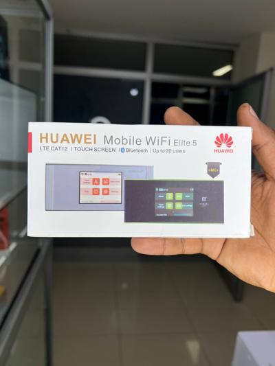 Huawei Elite 5 touch screen portable WiFi Router