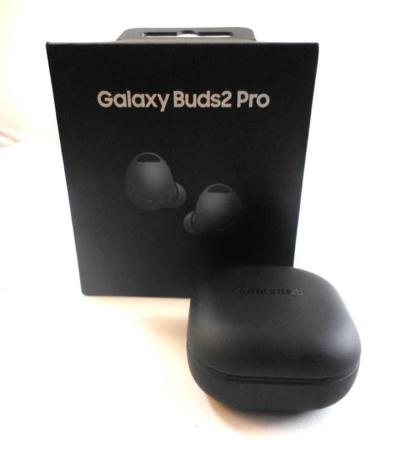 Samsung Galaxy Buds2 Pro wireless earbuds. ሳምሰንግ ብሉቱዝ ማዳመጫ