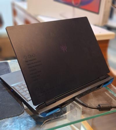 Laptop