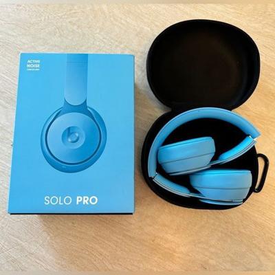 Beats Solo Pro